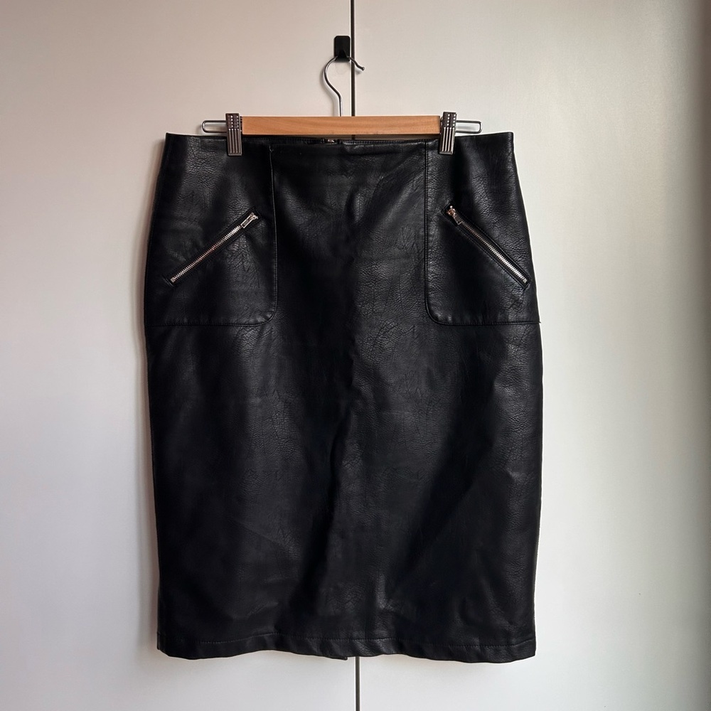 Black Tape_ Sleek Black Leather Pencil Skirt
